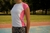 REMERA MUJER BLANCA CON BORDE ROSA en internet