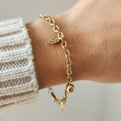 PULSERA ALAS Y BOLITAS LUISA - comprar online