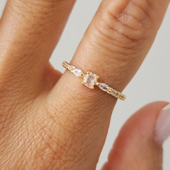 ANILLO CUBIC DAFNE