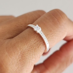 ANILLO SOLITARIO CUBIC SOFIA - comprar online