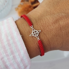 PULSERA DE HILO NUDO DE BRUJA ROJO