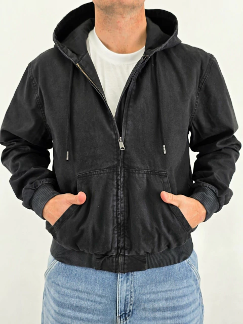 CAMPERA DENIM TEÑIDA C/CAPUCHA .BOLSILLO CANGURO - comprar online