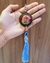 Chaveiro de mandala azul claro brilha no escuro