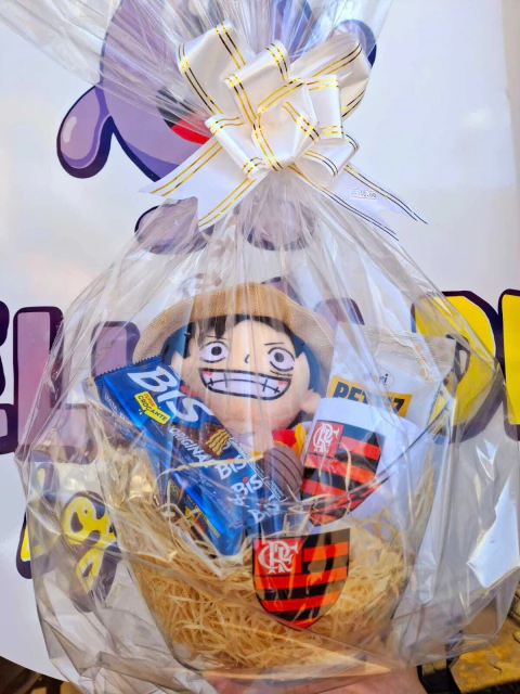 Cesta Para Presente - Luffy 25cm (produto somente com retirada na loja)