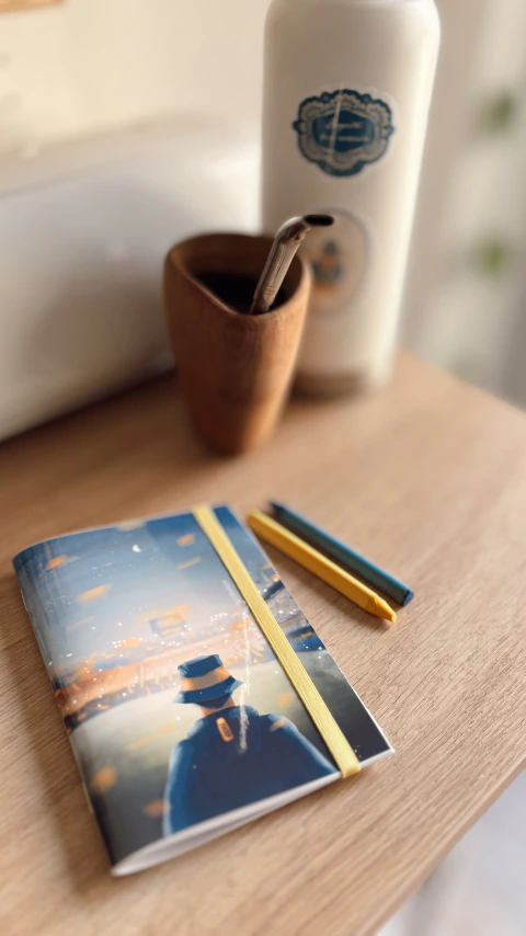 Mini cuaderno si me andan buscando estoy en la tribuna
