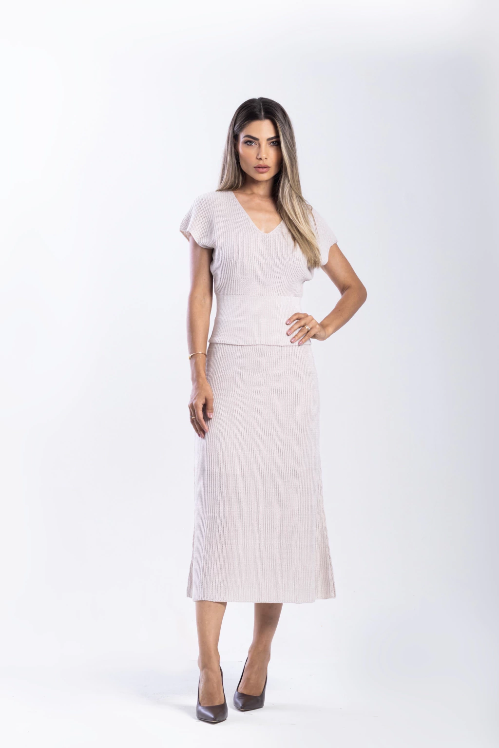 Conjunto De Tricô Blusa Cropped e Saia Cintura Alta Gelo Verbena