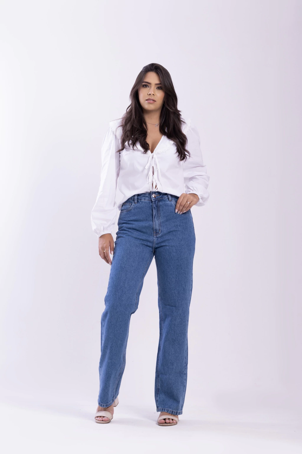 Calça Jeans Perna Reta Azul Médio Hortênsia