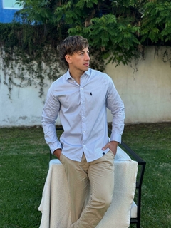 Camisa Polo Classic Fit Celeste en internet