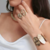 Anel Oval Amassado Banho de Ouro 18k