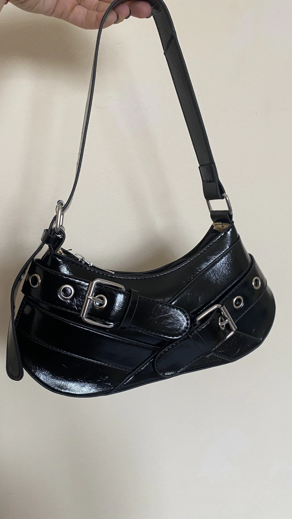 Cartera Tais