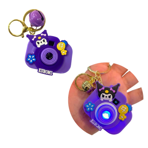 Llavero Camara Luz Proyector Sanrio Kuromi Lotso Labubu - comprar online