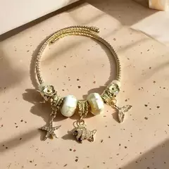 Pulsera Brazalete Brillante Con Detalles 6cm De Diámetro Xu - tienda online