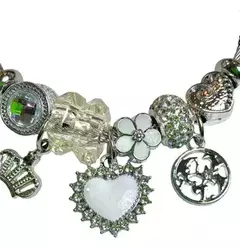 Pulsera Brazalete Brillante Con Detalles 6cm De Diámetro Xu en internet