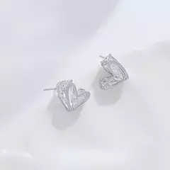 Aritos Corazones Diamantes Plateado Bijouterie Moda Aroboc68 - comprar online