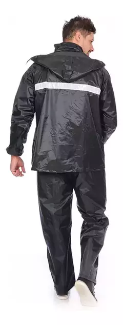 Conjunto Piloto Para Lluvia Hombre Con Capucha Y Bolsillo Talle: XXL Y XXXL - comprar online