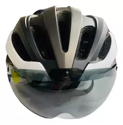 Casco Para Bicicleta/monopatín C/visor Y Luz Trasera Usb X U 04GL1 - comprar online