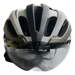 Casco Para Bicicleta/monopatín C/visor Y Luz Trasera Usb X U 04GL1 - comprar online