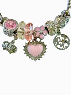 Imagen de Pulsera Brazalete Brillante Con Detalles 6cm De Diámetro Xu