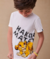 T-SHIRT REI LEÃO OFF WHITE YOUCCIE