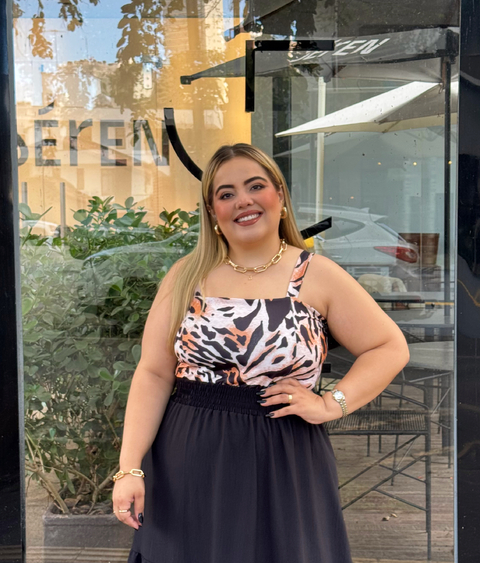 Cropped Mavi Animal Print Fundo Claro - comprar online