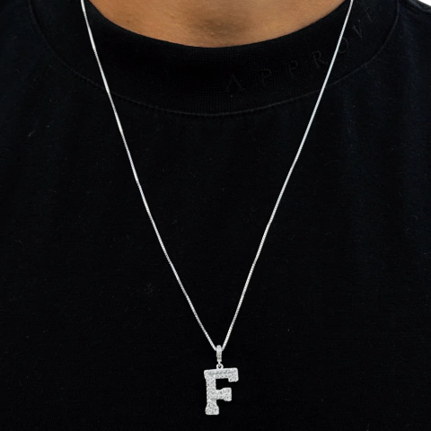 Veneziana 60 cm - Pingente Letra Cravejado com Pedra de Zircônia - Prata 925 - comprar online