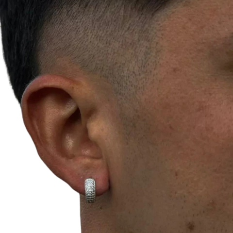 Argola Cravejada - Prata 925 - comprar online