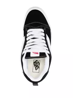 Vans Knu Skool Chunky en internet