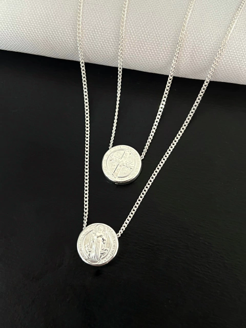 Escapulário São Bento móvel - comprar online