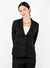 Blazer sastrero negro con solapas, parte de la colección de adelanto otoño invierno. EVA MILLER