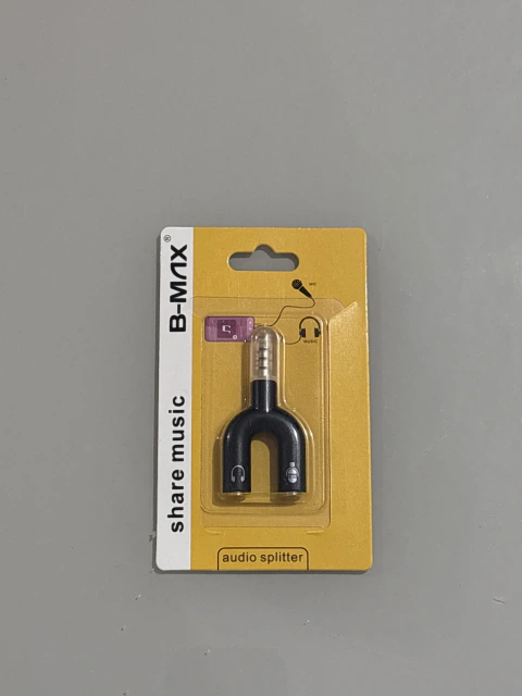 Adaptador 2 P2 fêmea/P3 macho (fone e microfone) BM-8652
