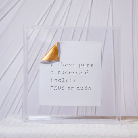 Caixa de Acrílico com Frase 20x20cm - Coleção Essência - comprar online