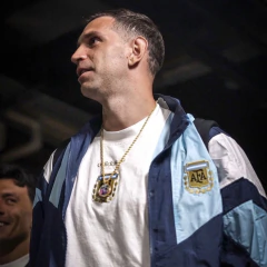 Campera EQT Argentina en internet