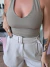 Short sastrero con cinto
