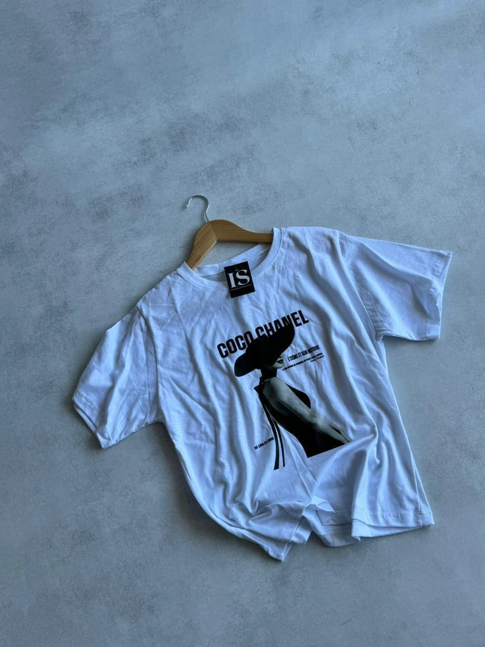 REMERA OVER COCO CHANEL