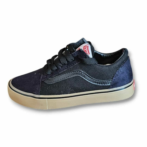 Zapatillas Color negra con beige U Era