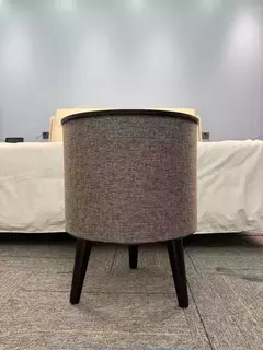 Imagen de MESA AUXILIAR TAMBOR C/CARGADOR Y PARLANTE NEGRO
