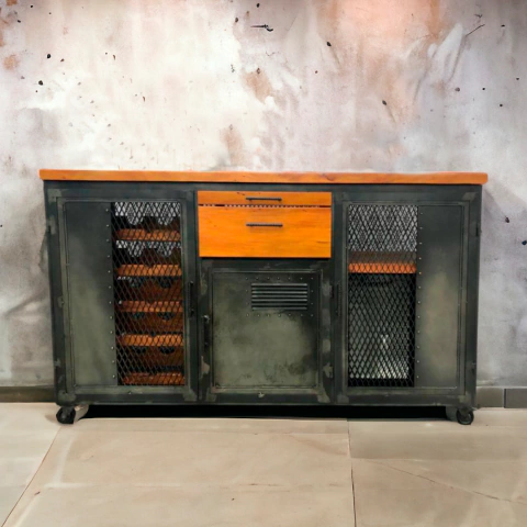 Adega Industrial Vintage