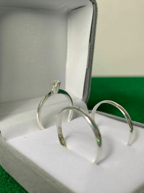 Aliança smoth 2mm em Prata 950