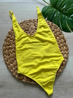 Malla Enteriza Lycra Lisa Cola Less – BK160/1 en internet