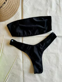 Imagen de Conjunto Bikini Top Con Less en V - BKH430/1