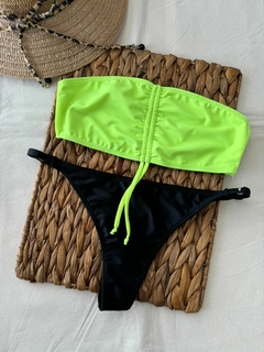 Conjunto Bikini Top c/Frunce y Less Regulable - BKH490/1 - tienda online