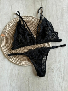 Conjunto Puntilla c/Tira en Escote y Less Regulable – H2051/1 - Habia Una Vez Lingerie