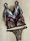 Conjunto Algodon Estampado - Detalle Puntilla c/Less Regulable - Art. H255/1