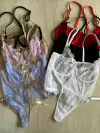 Conjunto Bustier Puntilla c/Aro y cola less regulable - Espalda con Cinta - Art. X1150