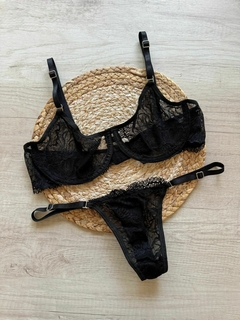 Conjunto " PUNTILLA " c/Aro c/Aberturas en Tasa y Less Regulable - Deluxe - X2004/1-v3 en internet