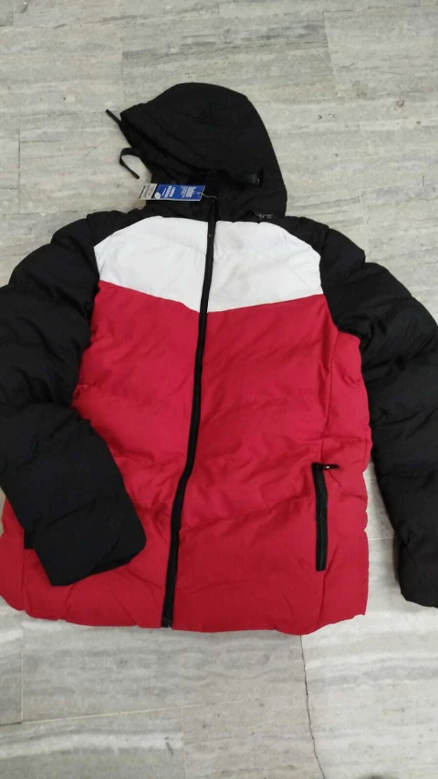 OPORTUNIDAD - CAMPERA MODELO 2 ROJO (S) - MANCHADA - comprar online