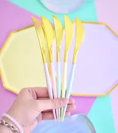 Cubiertos Oro y Pastel - comprar online