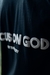 CAMISETA FOCUS ON GOD PRETA (PUFF) na internet