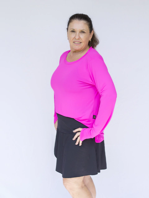 BLUSA COM CAPUZ MANGA LONGA ROSA NEON TECIDO COM PROTEÇÃO UV