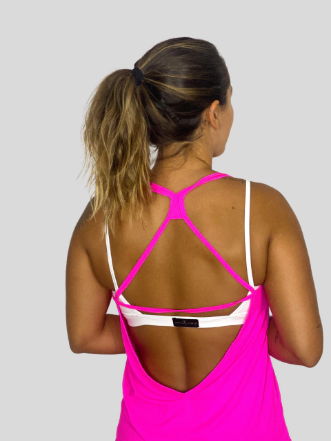 REGATA TIRAS ABERTA NAS COSTAS TECIDO DRY FIT ROSA NEON